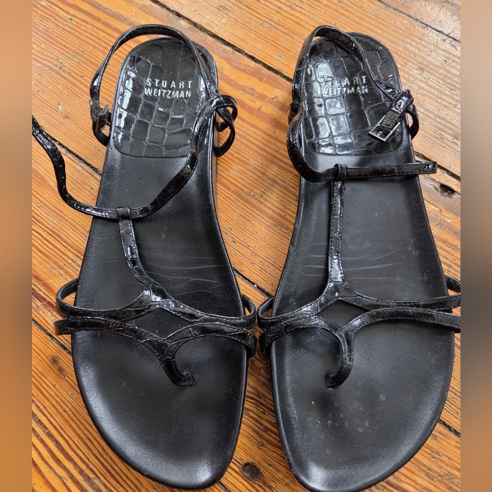 Stuart Weitzman Tibitz Black Flat Strappy Patent Croc Leather Sandals Size 8